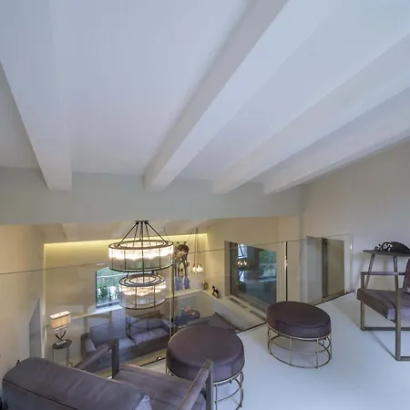 - Bacci Villa *