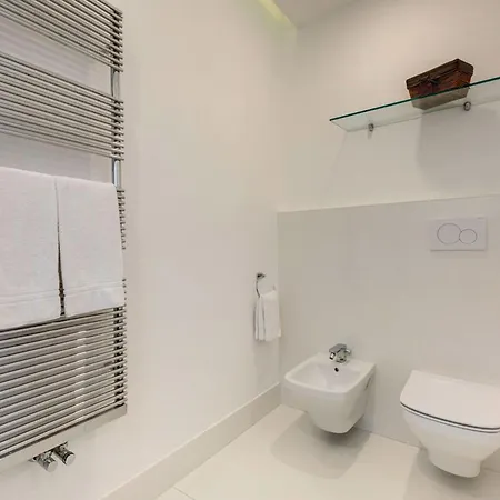 - Bacci Villa